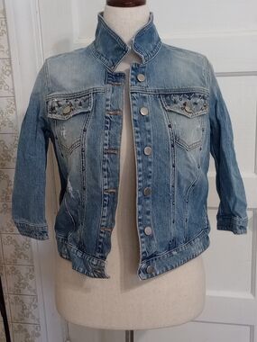Space Style Concept (Luisa) Washed Blue Denim Jacket with Studded Pockets